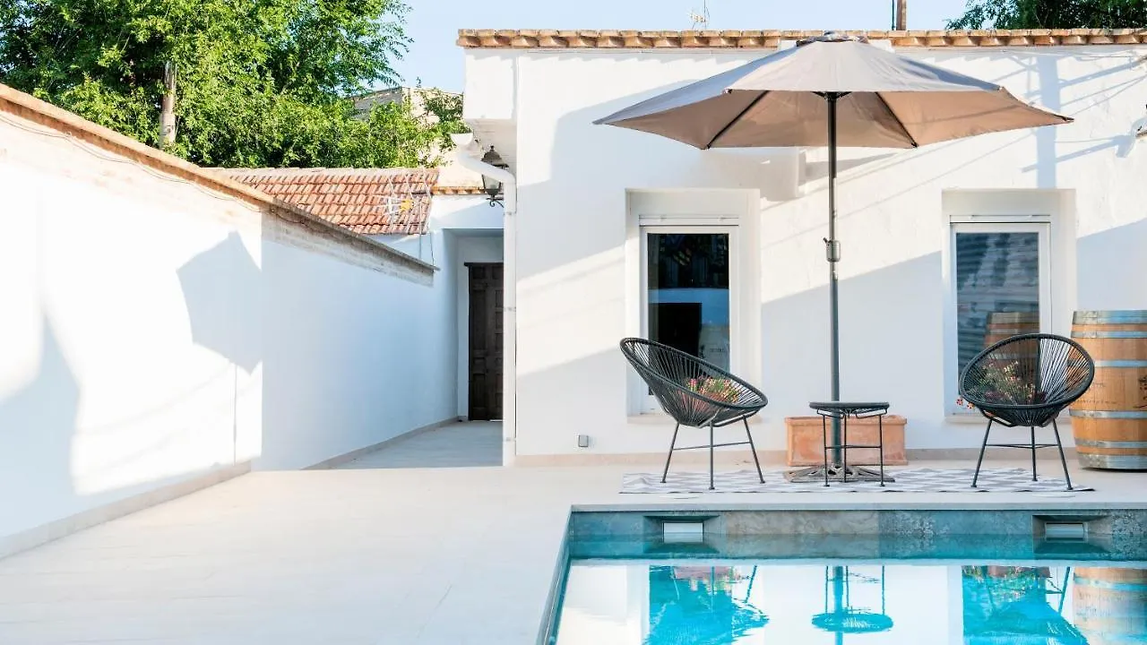 Holiday home Acogedora Casa De Invitados Con Piscina Compartida Villa Toledo